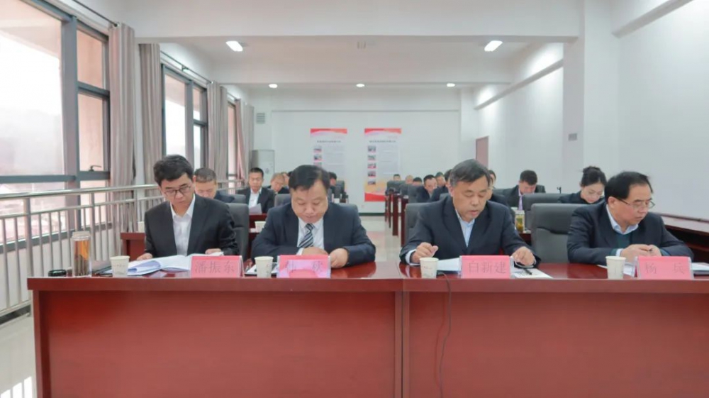 踏平坎坷成大道 實(shí)干奮斗鑄輝煌！陜西銀礦召開(kāi)六屆一次職工代表...